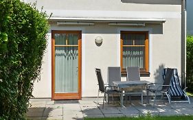 DAS BURGENNEST Chalet 2 - Familienchalet für 4 mit privatem Bademantelgang zur Therme